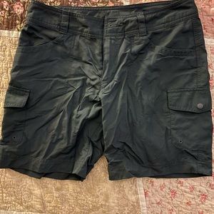 Columbia shorts size 6